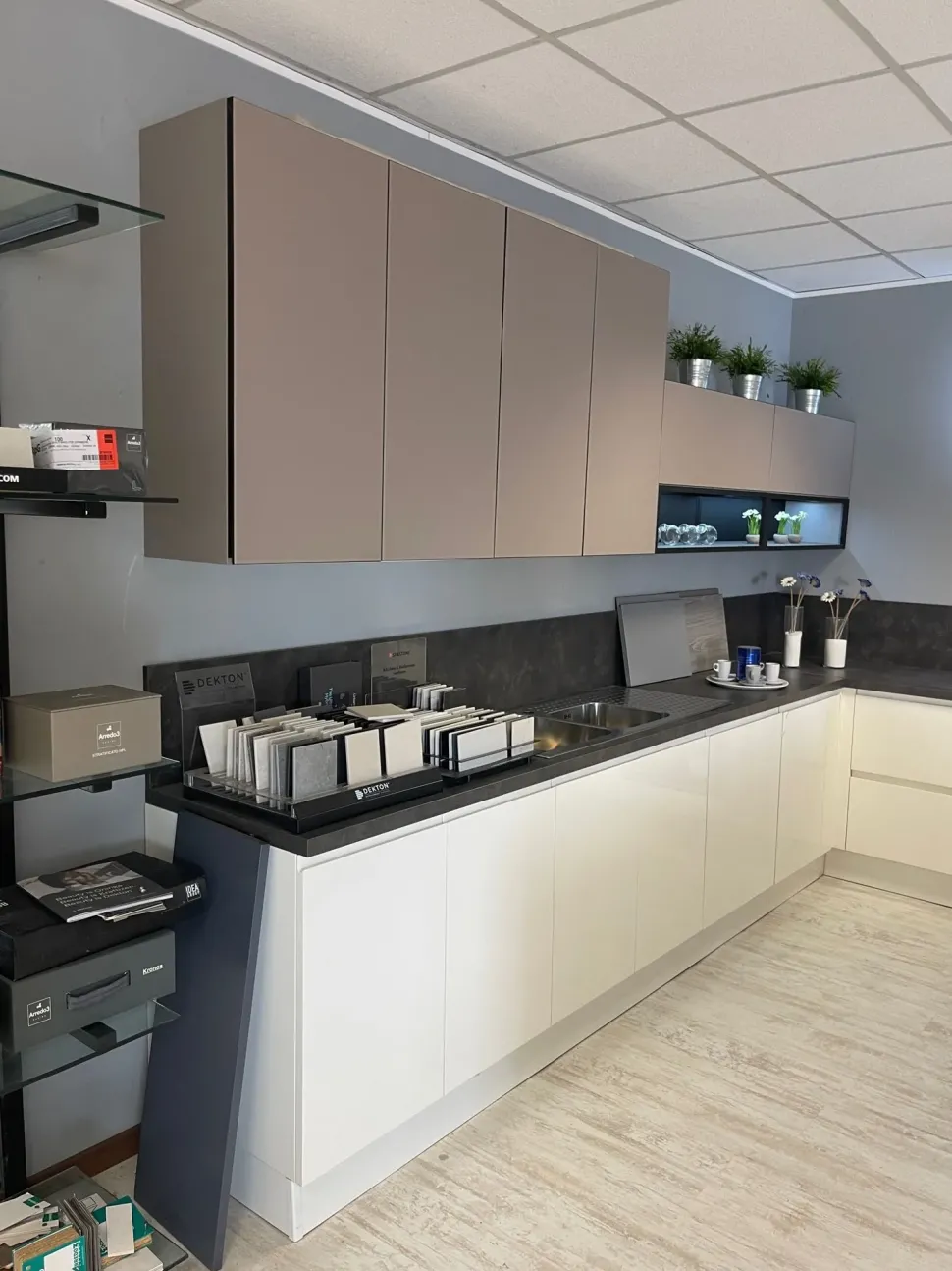 Cucina a PREZZI OUTLET in laccato lucido Arredo3 -59%