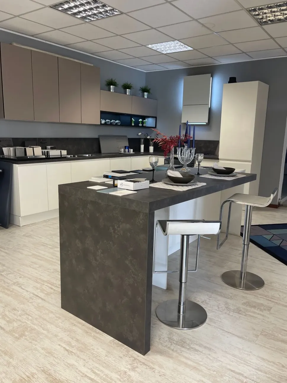 Cucina a PREZZI OUTLET in laccato lucido Arredo3 -59%