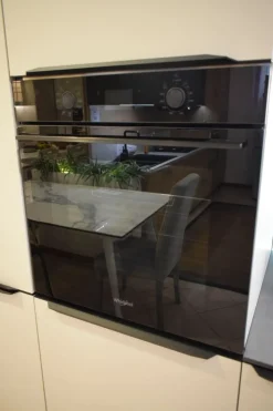 Cucina a PREZZI OUTLET in laccata opaco Arredo3 -50%