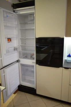 Cucina a PREZZI OUTLET in laccata opaco Arredo3 -50%