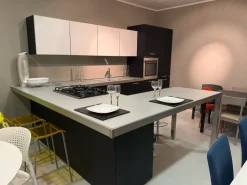 Cucina a prezzo ribassato ad angolo moderna Cucina osaka maistri Maistri cucine