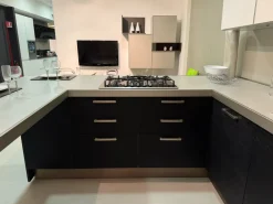 Cucina a prezzo ribassato ad angolo moderna Cucina osaka maistri Maistri cucine