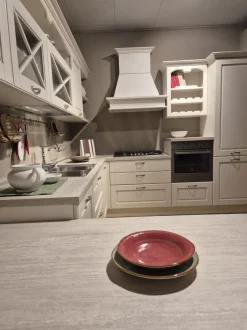 Cucina a prezzo ribassato ad angolo classica Agnese Lube cucine