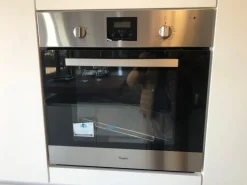 Cucina a prezzo scontato ad isola moderna White Haecker cucine