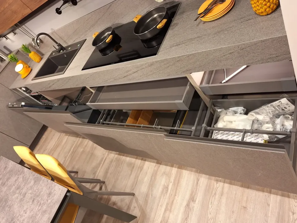 Cucina a prezzo scontato ad angolo moderna Zecchinon Zecchinon