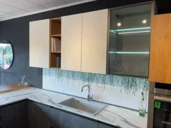 Cucina a prezzo scontato con penisola moderna Loft-wall Arrex