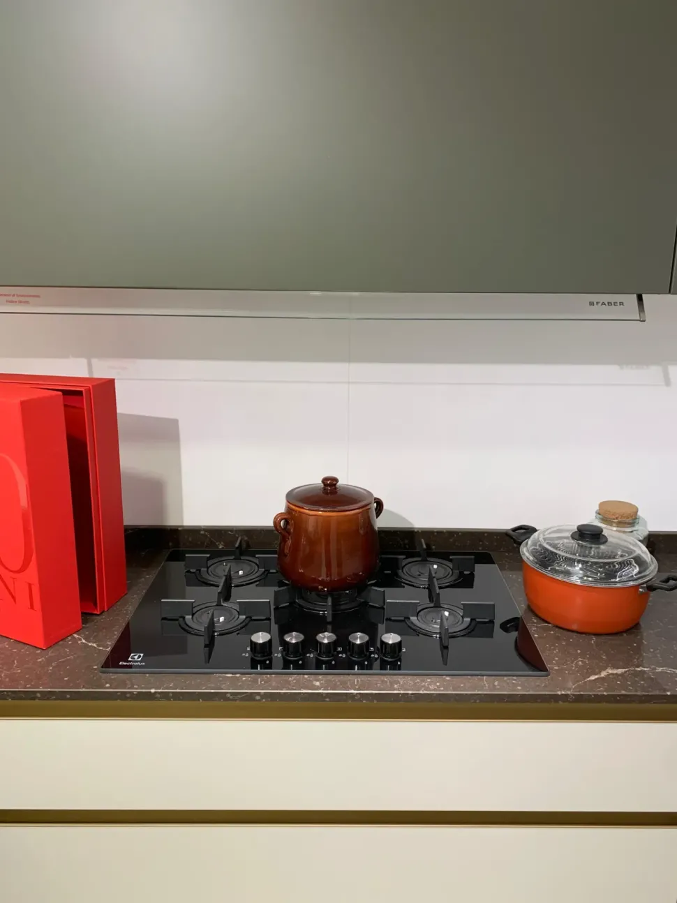 Cucina ad angolo in laccata opaco a prezzo ribassato 28%