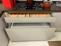 Cucina ad angolo in laccata opaco a prezzo ribassato 28%