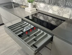 Cucina ad angolo in laccato lucido a prezzo ribassato 30%