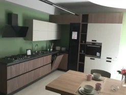 Cucina ad angolo in laminato materico a prezzo scontato