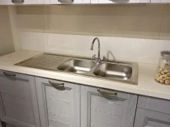 Cucina ad angolo in legno a prezzo scontato 36%