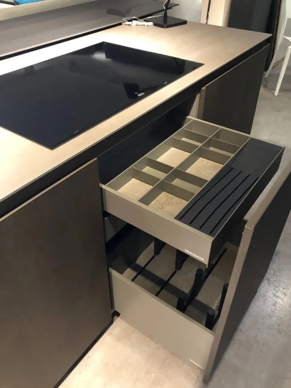 Cucina ad angolo in melaminico a prezzo scontato 50%