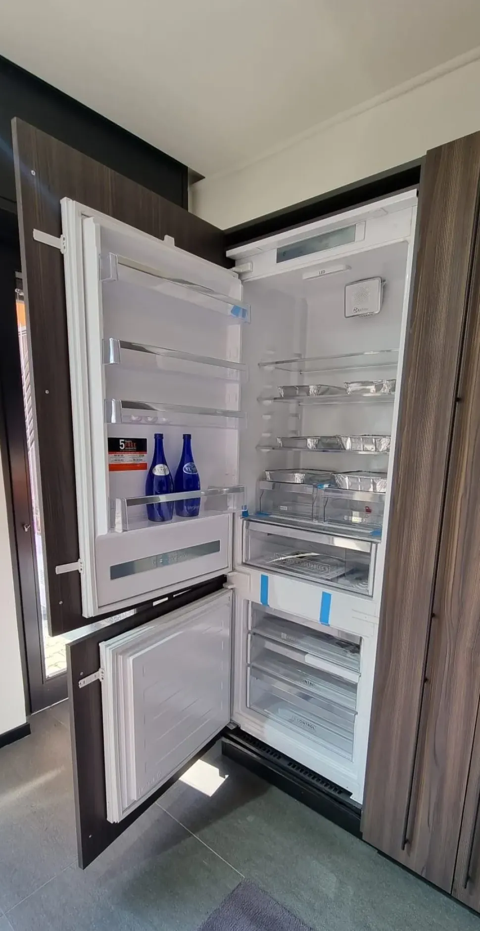 Cucina ad angolo in polimerico opaco altri colori Metropolis a prezzo scontato