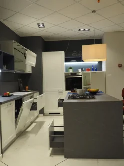 Cucina ad isola classica bianca Scavolini Cucina colony