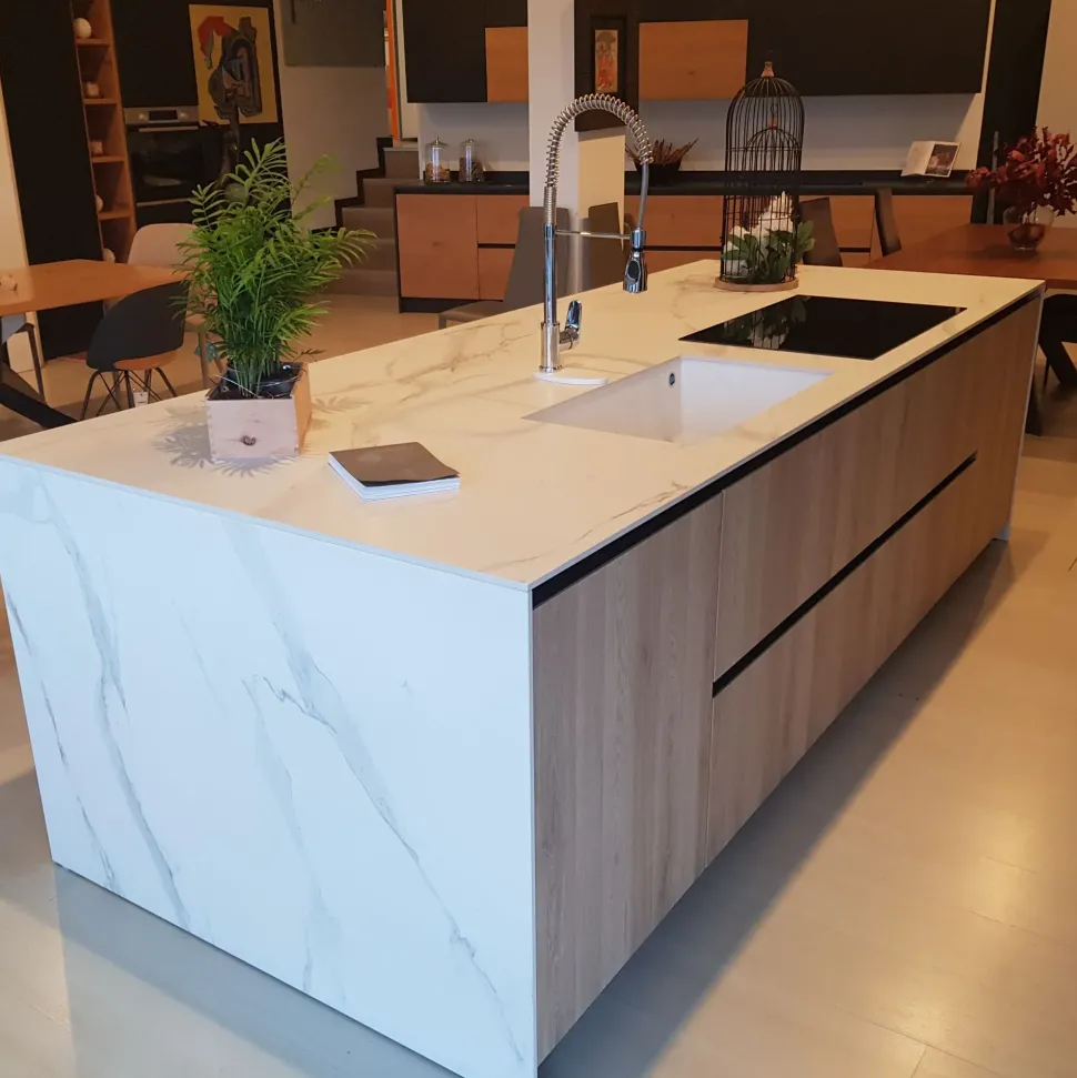 Cucina ad isola D23 Doimo cucine con un ribasso vantaggioso