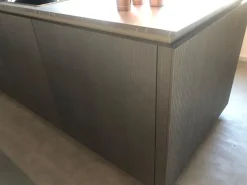 Cucina ad isola in laccato opaco a prezzo scontato 30%