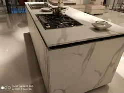 Cucina ad isola in laminato opaco bianca Kalì z6 a prezzo ribassato