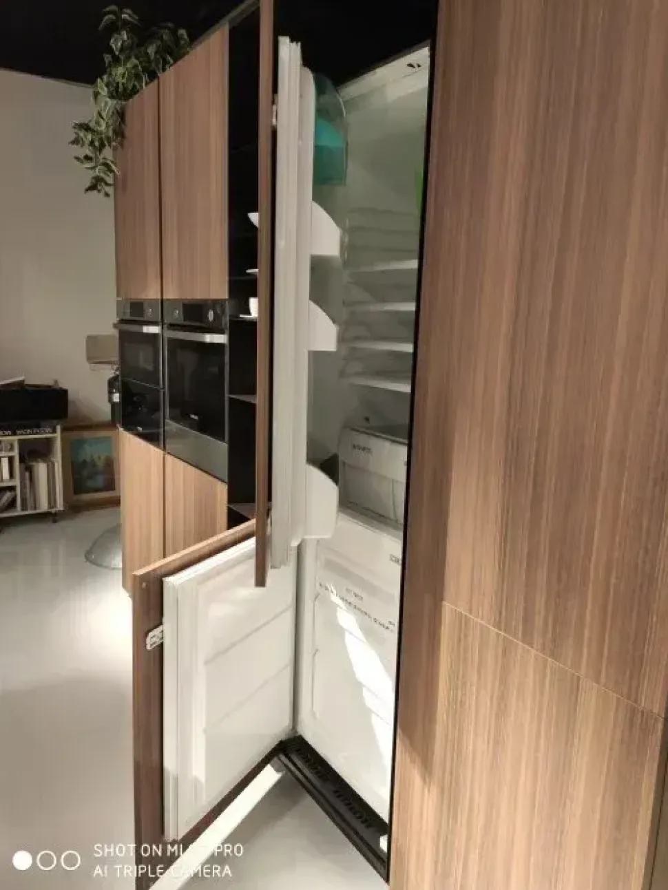 Cucina ad isola in laminato opaco bianca Kalì z6 a prezzo ribassato