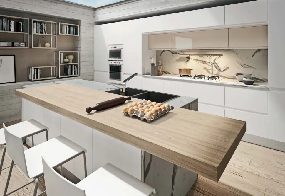 Cucina ad isola in polimerico lucido bianca Pura a prezzo ribassato