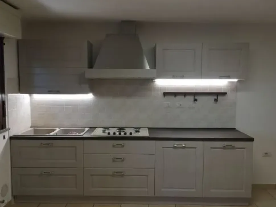 Cucina altri colori classica lineare Aisha base Mobilturi in Offerta Outlet