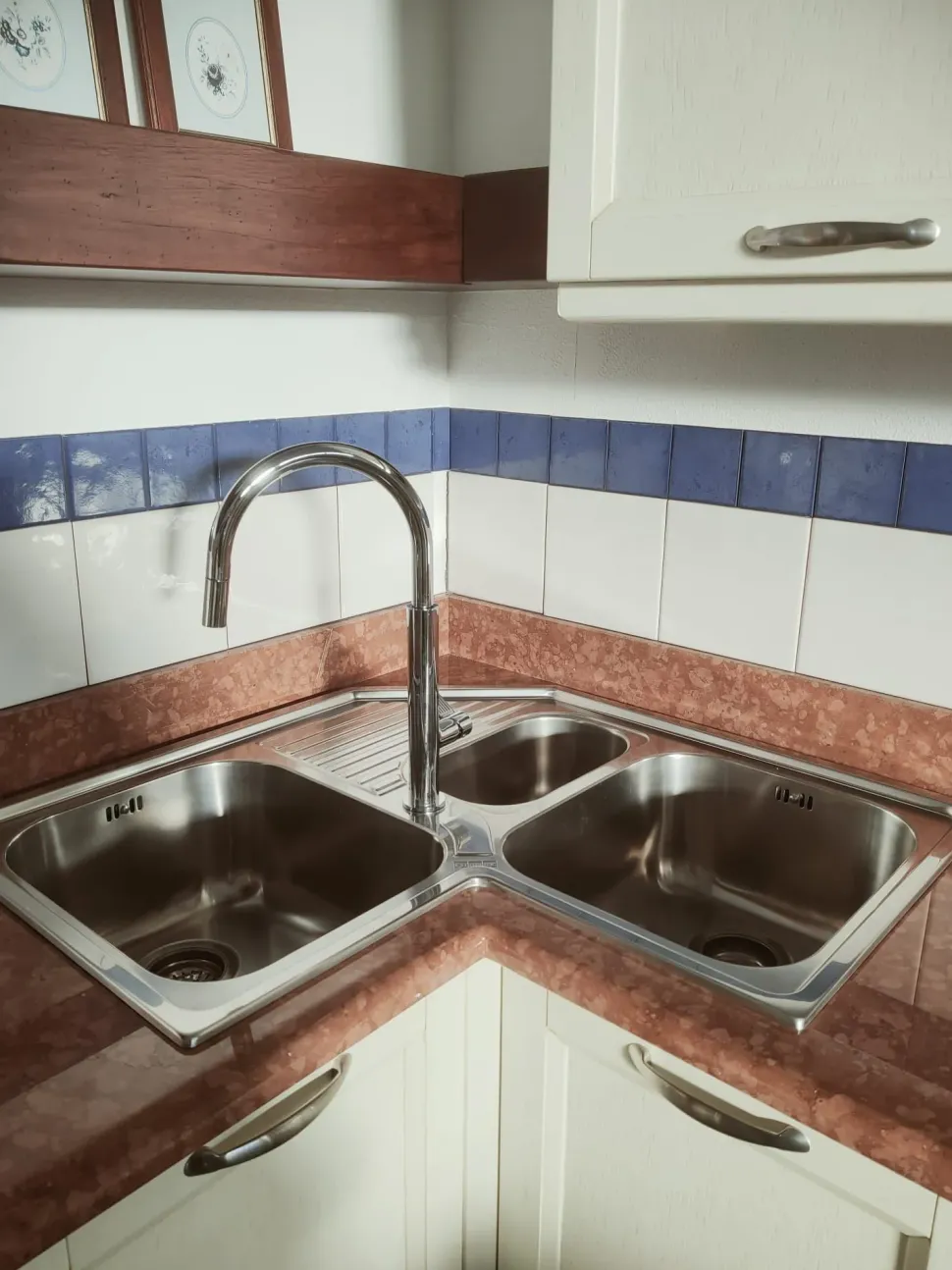 Cucina altri colori classica ad angolo U802 greca  Artigianale in Offerta Outlet