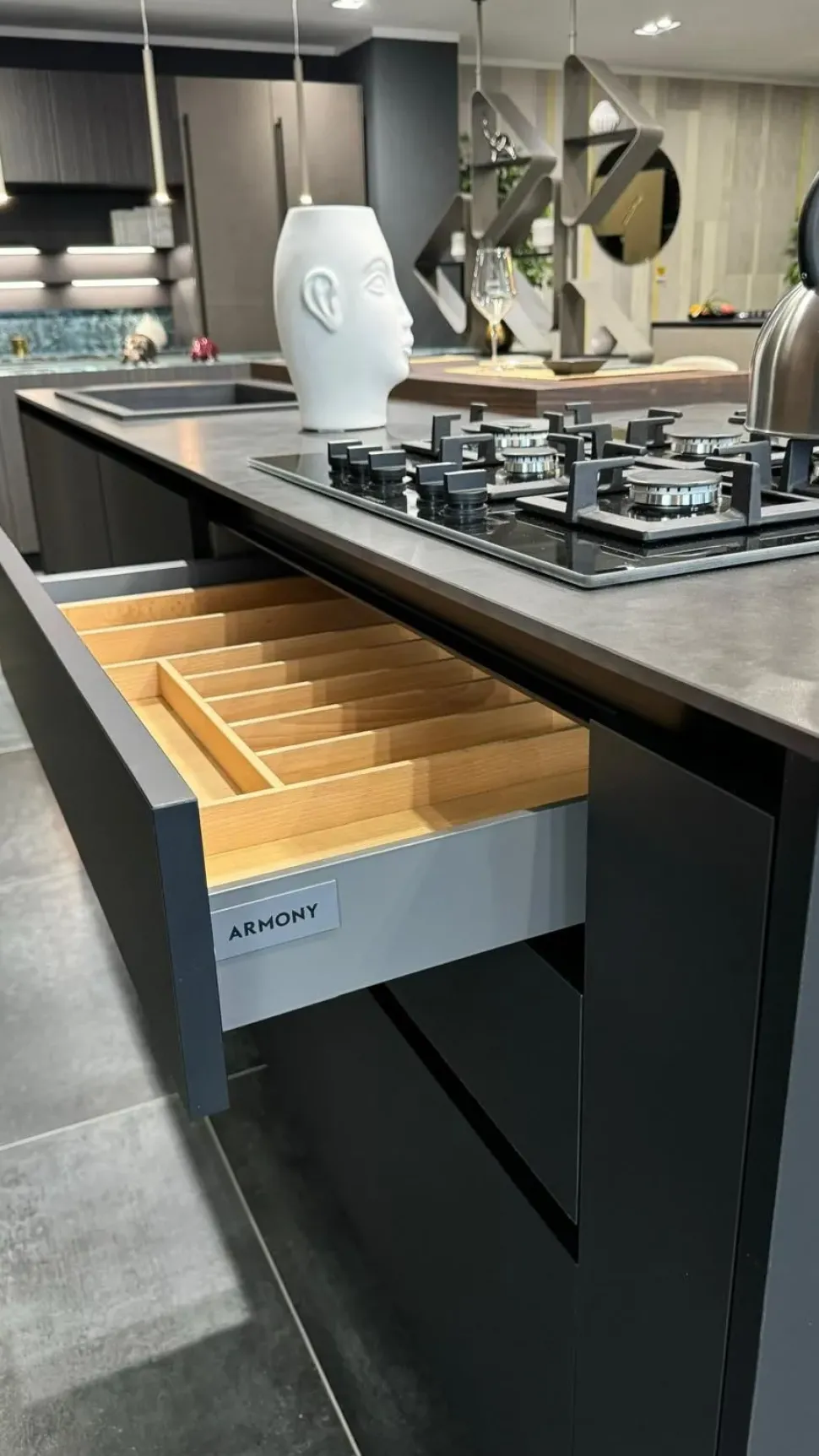 Cucina altri colori design con isola Armony Kappa