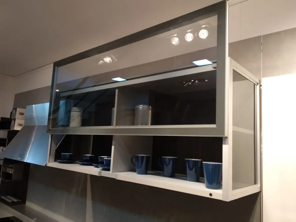 Cucina altri colori design lineare Ernestomeda Icon  a soli 15900€