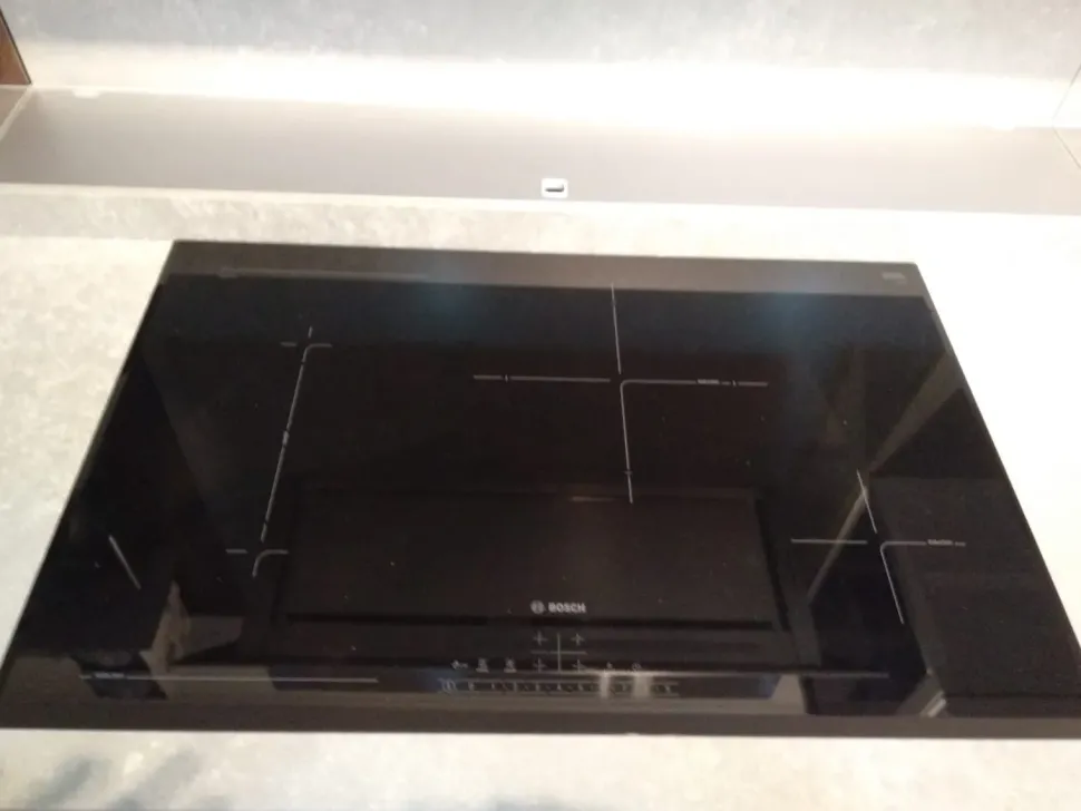 Cucina altri colori design lineare Ernestomeda Icon  a soli 15900€