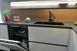 Cucina altri colori design con penisola Stosa Metropolis fenix cemento a soli 13500 Euro