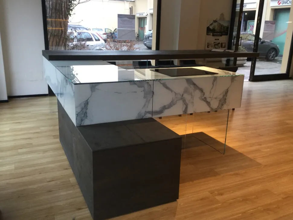 Cucina altri colori design con penisola Lago Kitchen  a soli 10580€