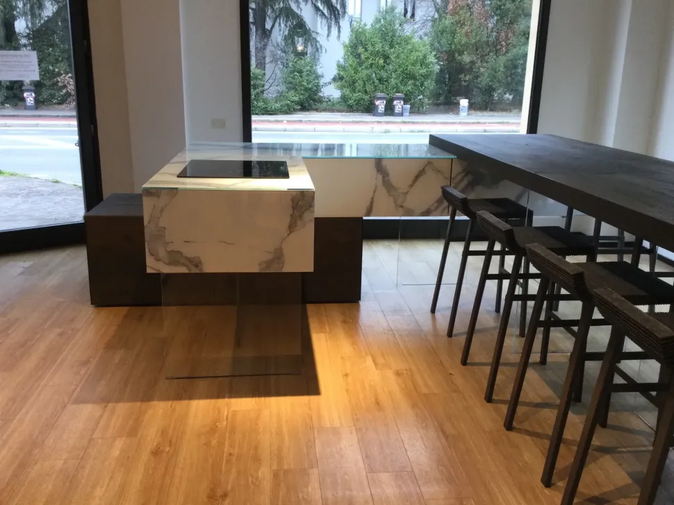 Cucina altri colori design con penisola Lago Kitchen  a soli 10580€