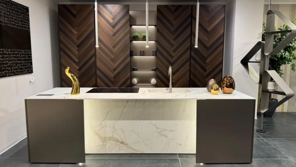 Cucina altri colori design con isola Binova Mantis a soli 26000 Euro