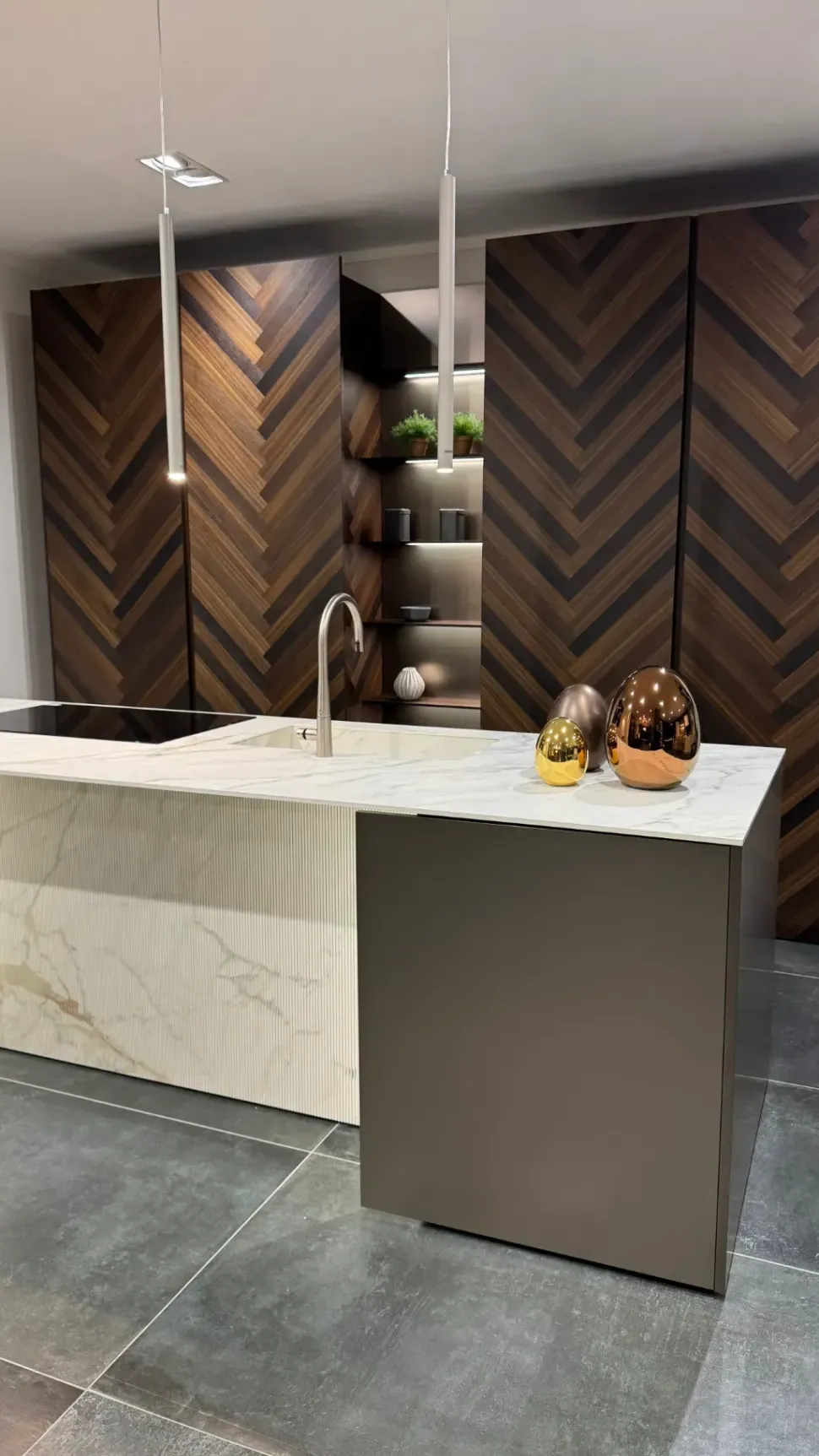 Cucina altri colori design con isola Binova Mantis a soli 26000 Euro