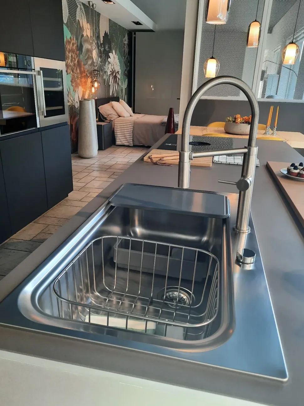 Cucina altri colori design con isola Metropolis aliant  Stosa