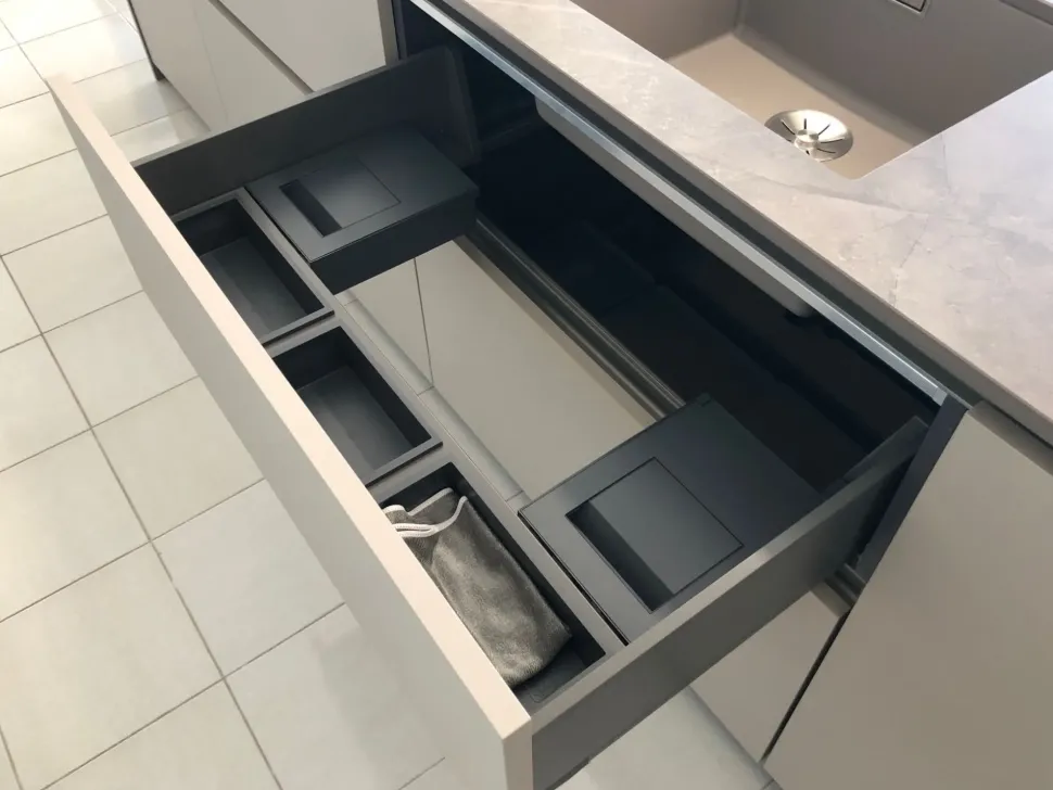 Cucina altri colori moderna ad isola Time Gentili group