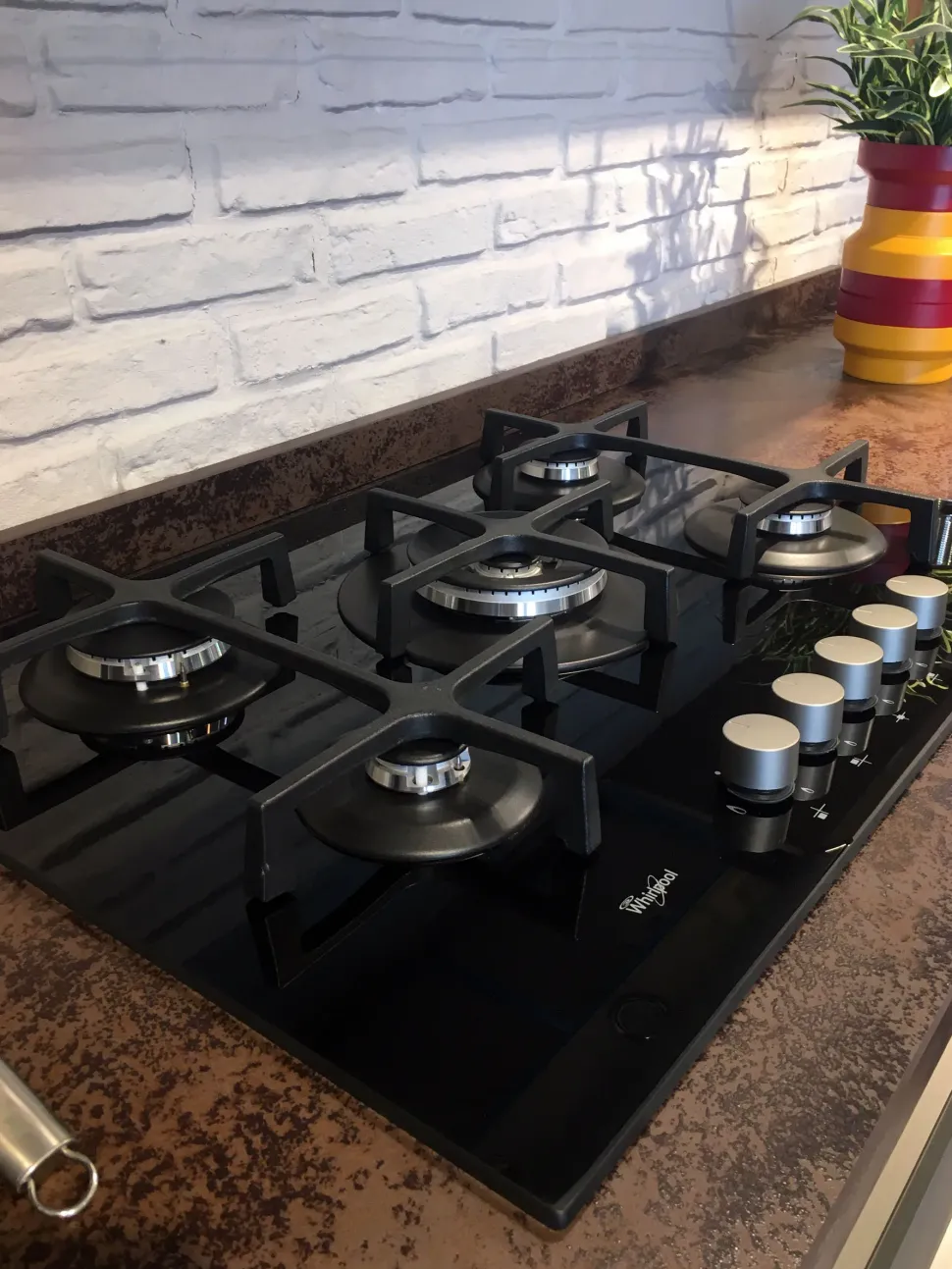 Cucina altri colori moderna ad angolo Clover bridge Lube cucine in Offerta Outlet