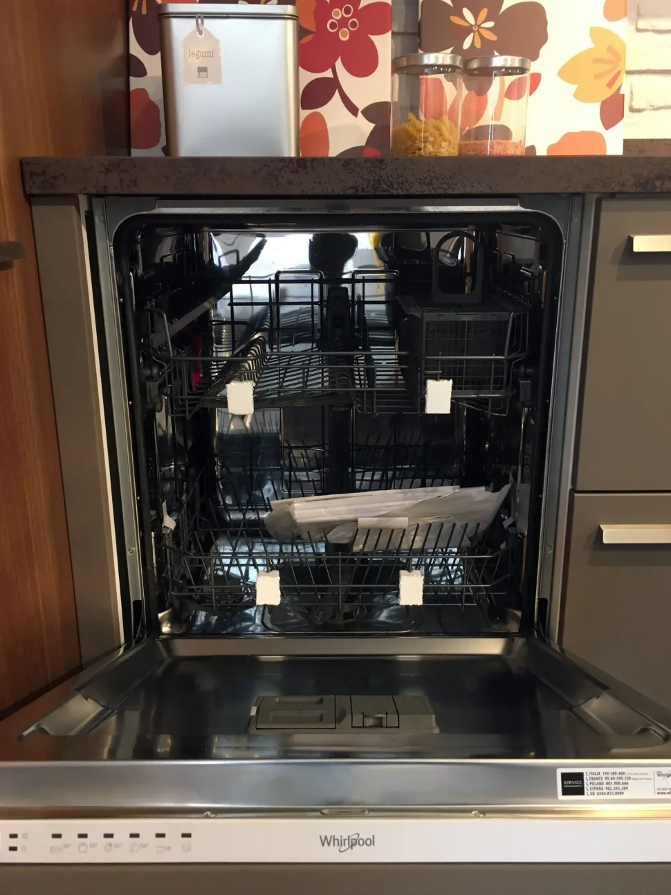 Cucina altri colori moderna ad angolo Clover bridge Lube cucine in Offerta Outlet