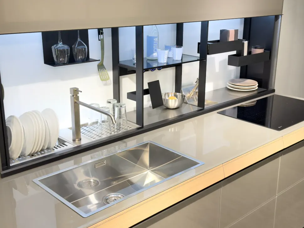 Cucina altri colori moderna lineare Genius loci con air logica Valcucine scontata