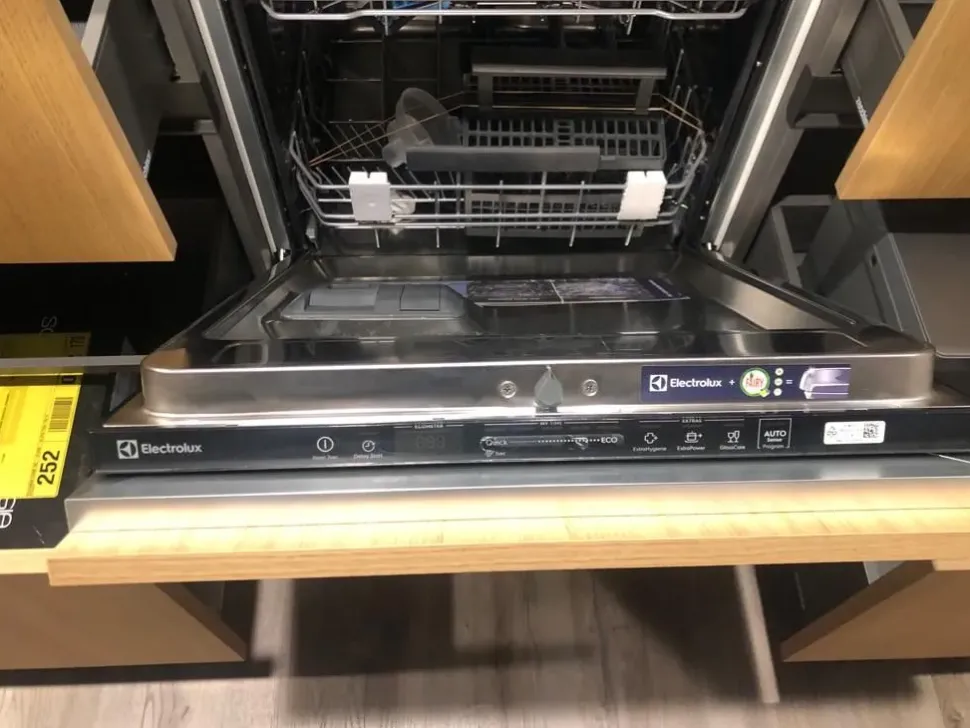 Cucina altri colori moderna con penisola K105 Zecchinon