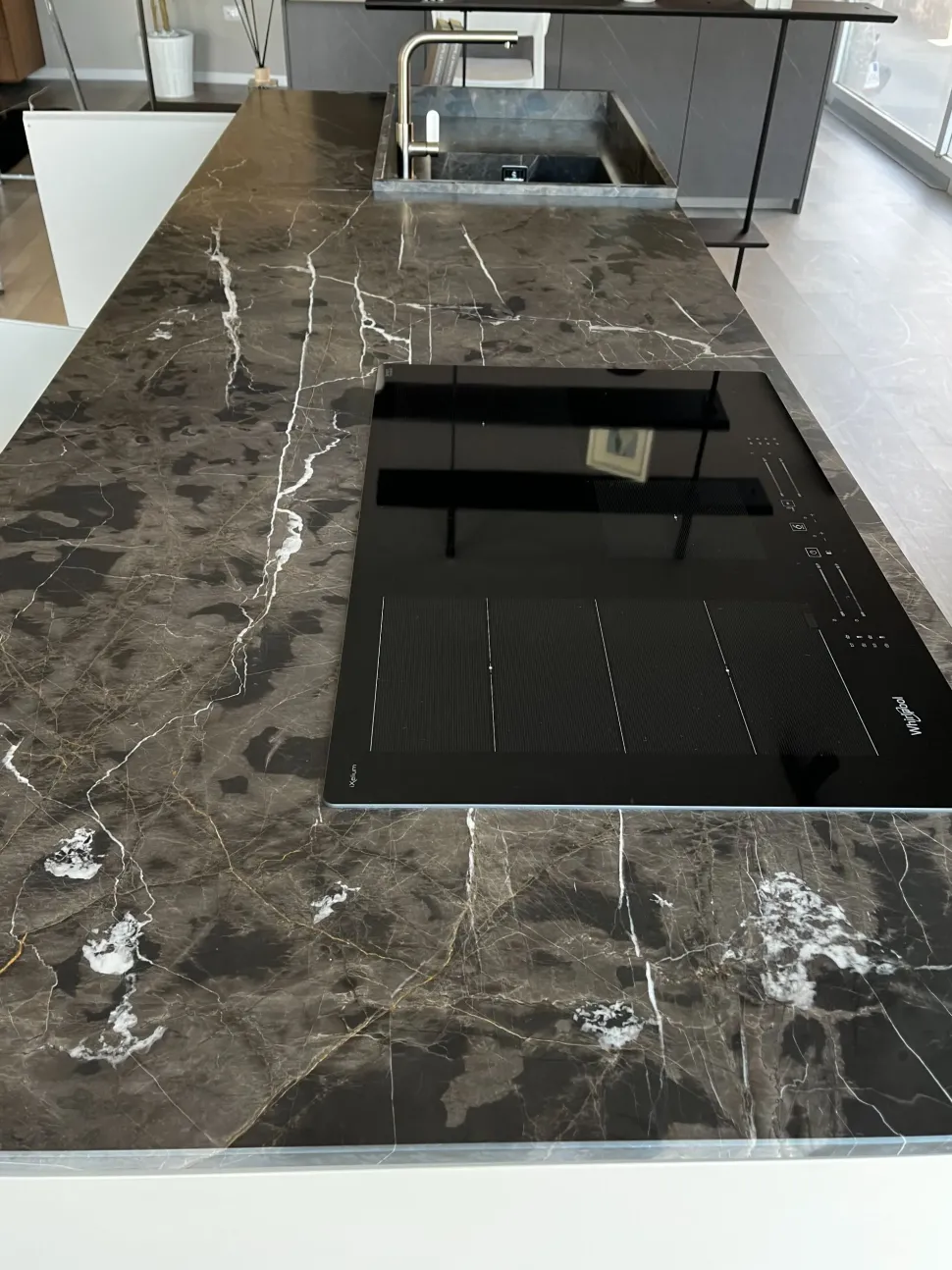 Cucina altri colori moderna con isola Soul Ernestomeda