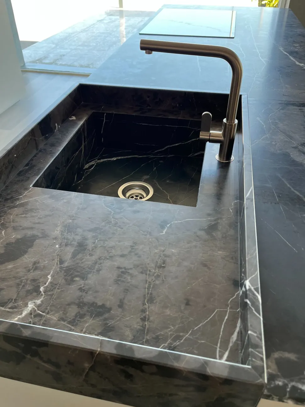 Cucina altri colori moderna con isola Soul Ernestomeda