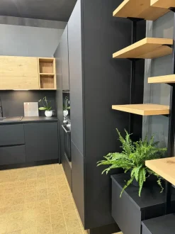 Cucina altri colori moderna con penisola Atra cucine modello lab Atra in offerta