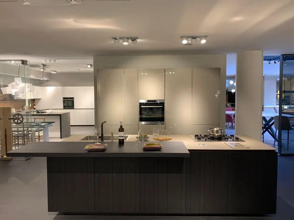 Cucina altri colori moderna Artex Poliform in offerta