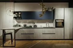 Cucina altri colori moderna con penisola Delinea Scavolini scontata