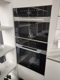 Cucina altri colori moderna con penisola Veneta cucine Start time soft e riflex