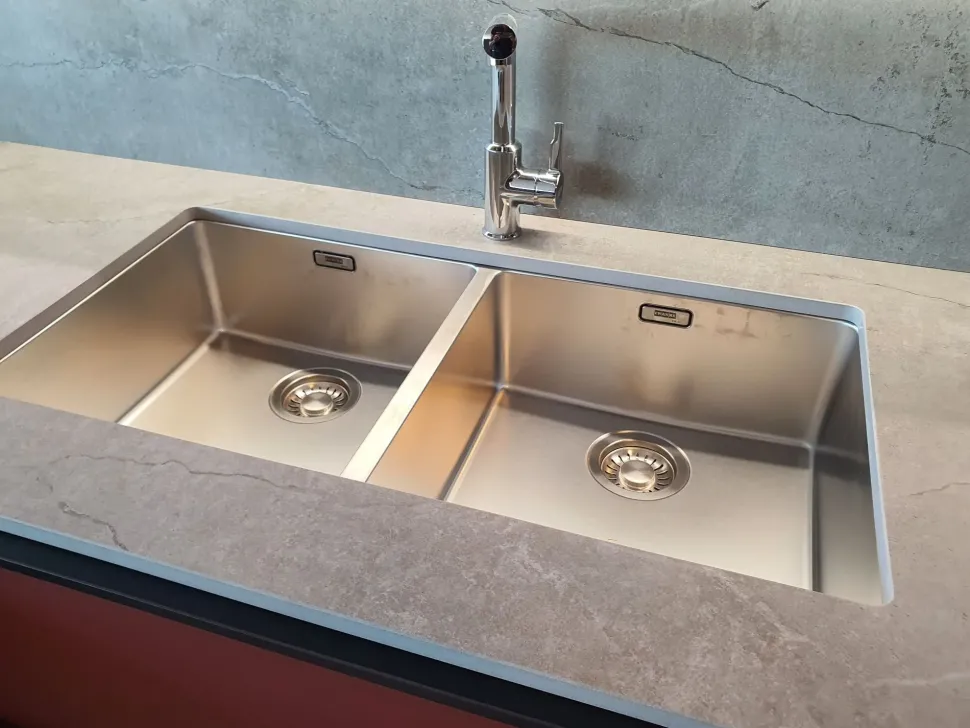 Cucina altri colori moderna ad angolo K1 tratto Arredo3 a soli 9550 Euro