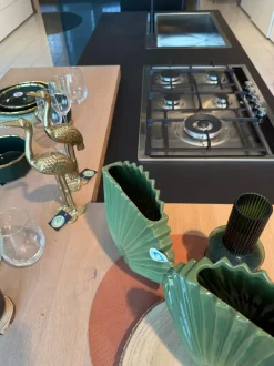 Cucina altri colori moderna con isola Doimo cucine Aspen a soli 16830 Euro