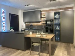 Cucina altri colori moderna Lounge vetro opaco Veneta cucine in Offerta Outlet