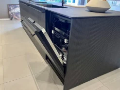 Cucina antracite design con isola Musa Scavolini in offerta