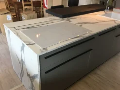 Cucina antracite moderna con isola Scavolini Carattere a soli 13104 Euro